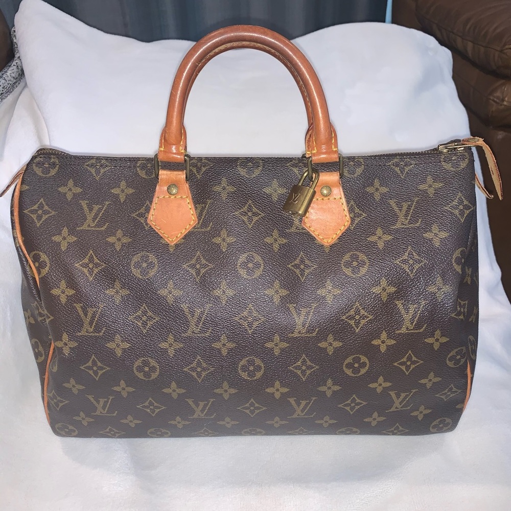 Louis Vuitton Speedy 35
